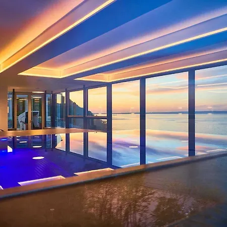 Ostseebad, Sellin, Ruegen, First *